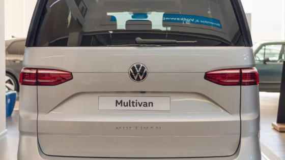 Volkswagen Multivan furgoneta de segunda mano en Málaga y Córdoba, espacio y confort para toda la familia